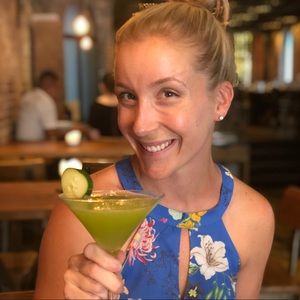 Meet your Posher, Laura